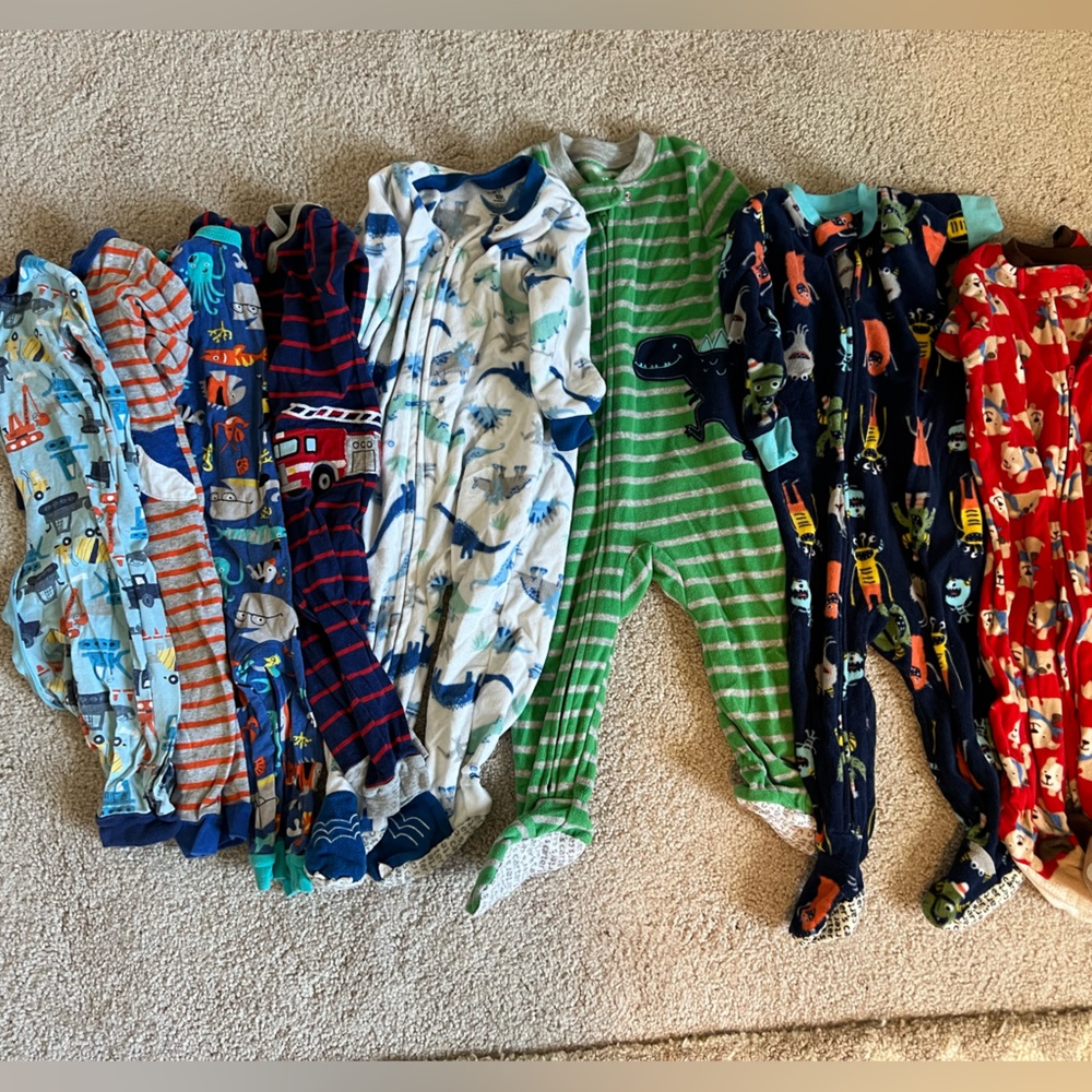8 pjs - 12m